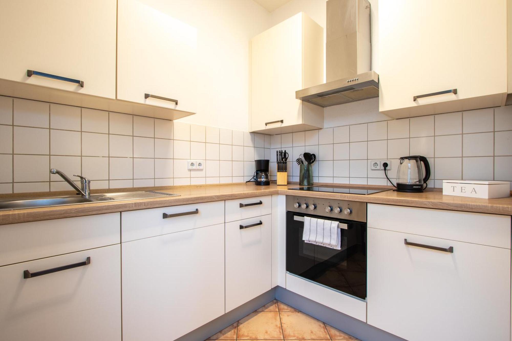 Stadtnatur Apartment Am Kuechwald - Mit Balkon, Streaming-Tv, Badewanne, Arbeitsplatz شيمنيتز المظهر الخارجي الصورة