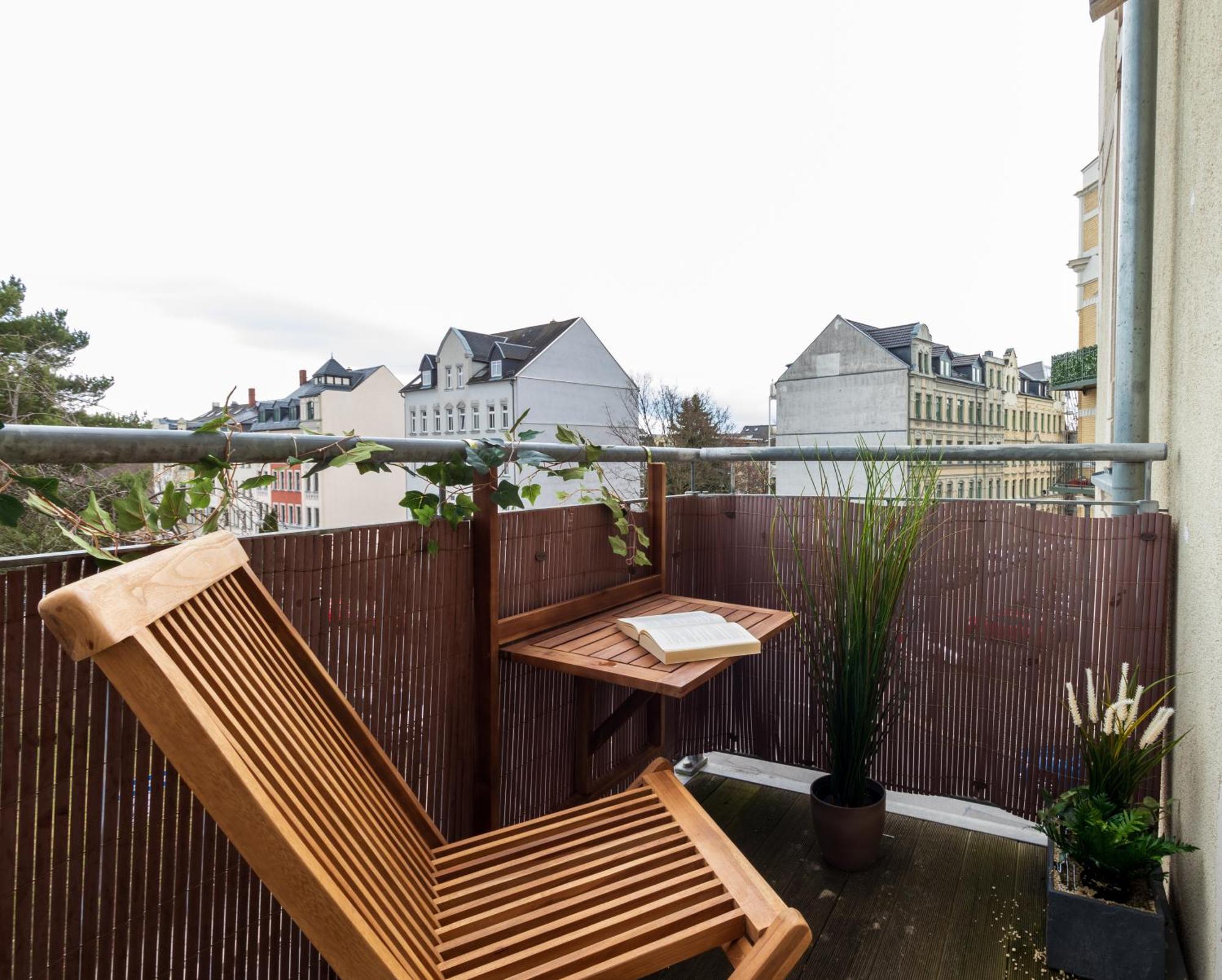 Stadtnatur Apartment Am Kuechwald - Mit Balkon, Streaming-Tv, Badewanne, Arbeitsplatz شيمنيتز المظهر الخارجي الصورة